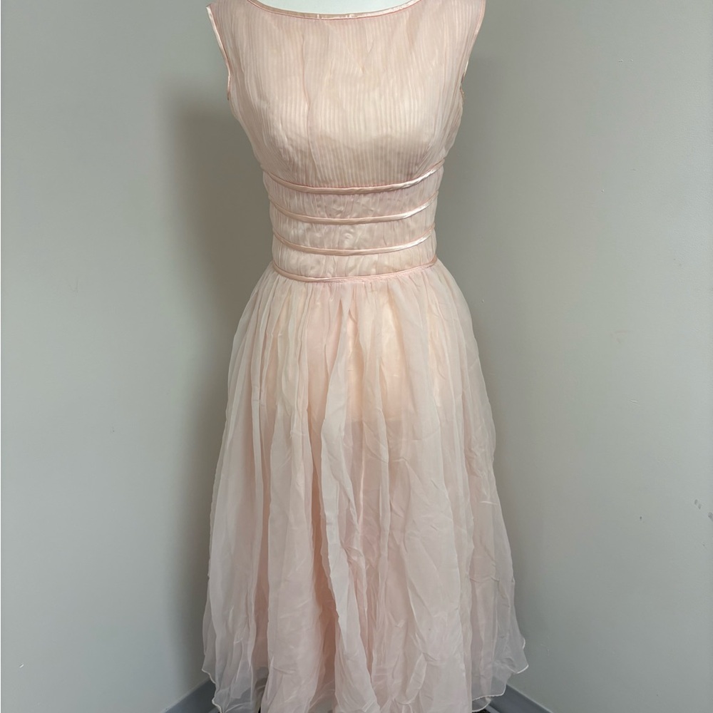 Elegant Pink Midi Dress - Feminine Fit & Flared Skirt